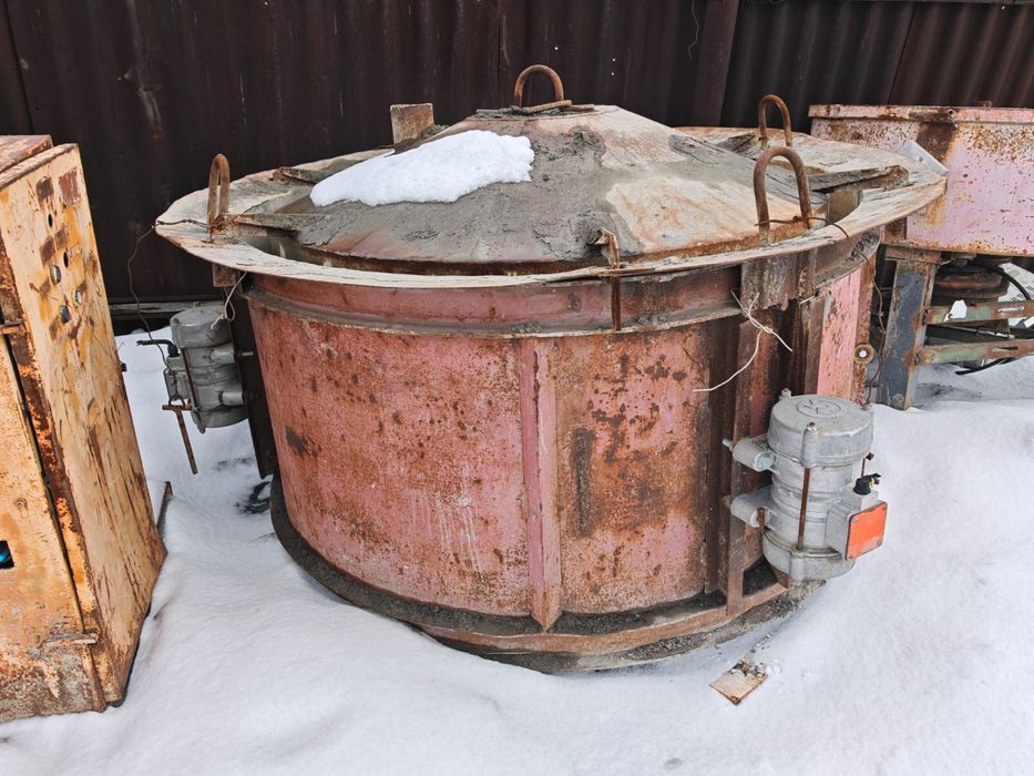 Срочно продам форму для производства бетонных колец для канализации.