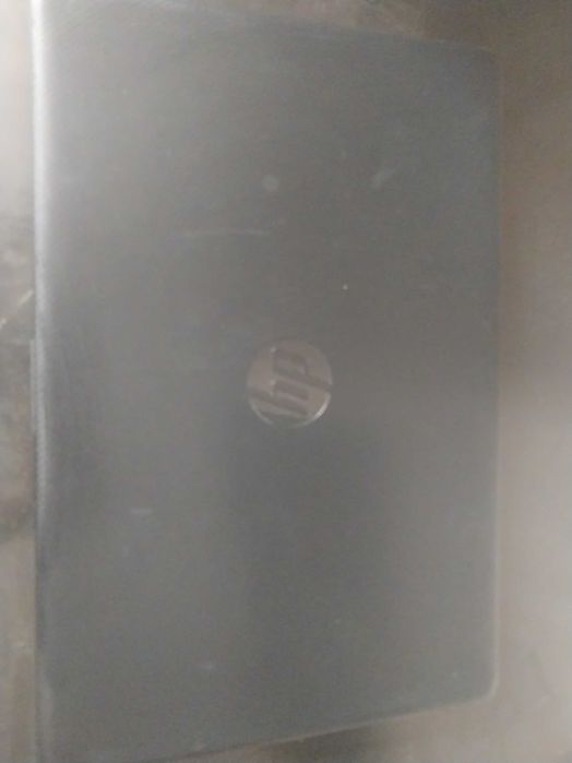 Kompyuter HP. Olinganiga 2 yil boldi.