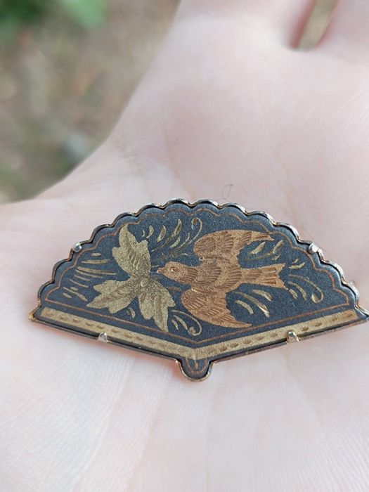 Brose veche, model de evantai, placat cu aur, Damasc, Toledo, copii