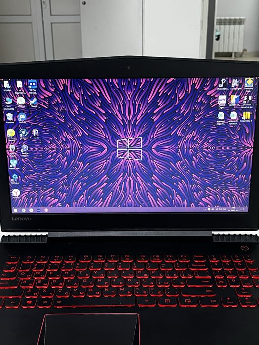 Продам ноутбук !