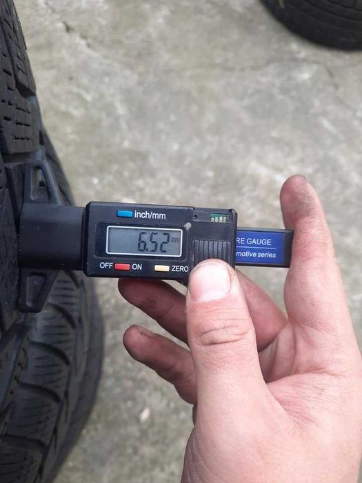 4 Броя 225/65/17 Pirelli 2x7mm 2x6,5mm