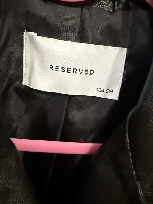 Reserved кожено яке и бяло бежов комплект