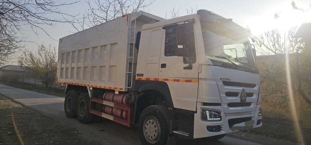 Howo
Пробек 274минг
Балонлари 60%70% 
8та 120тали газ балон 
Техн