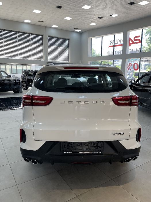 Jetour x70 sotiladi