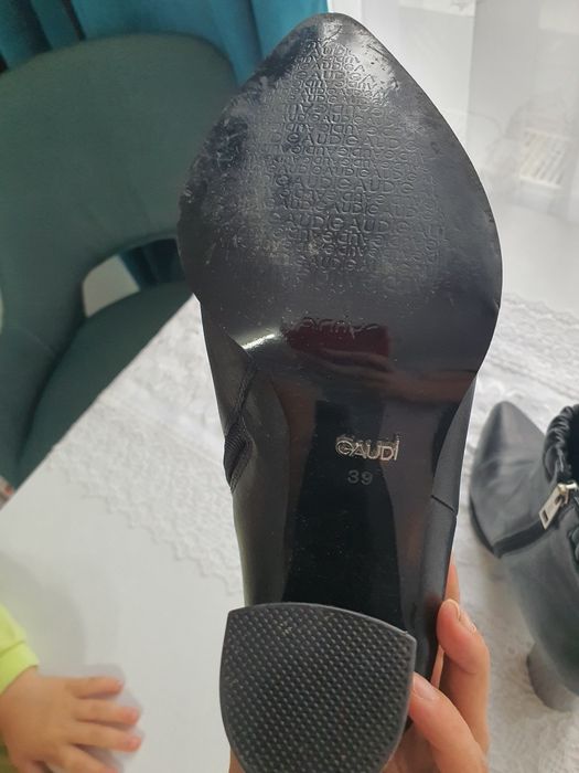 Cizme de piele Gaudi