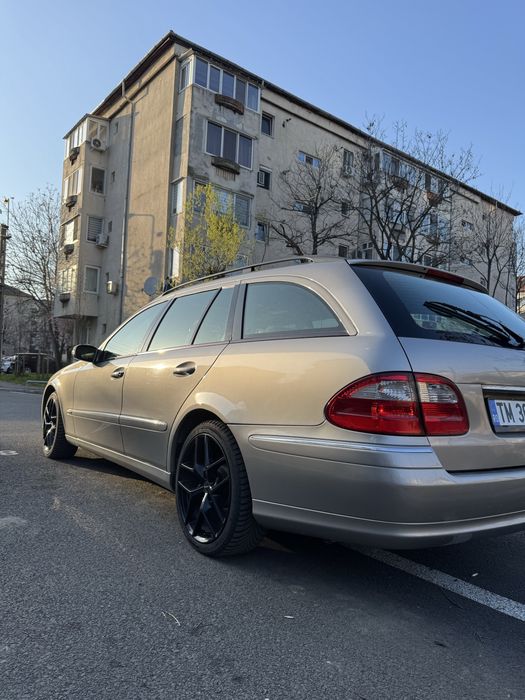 MERCEDES-BENZ E-Class 2003 — imagine 3