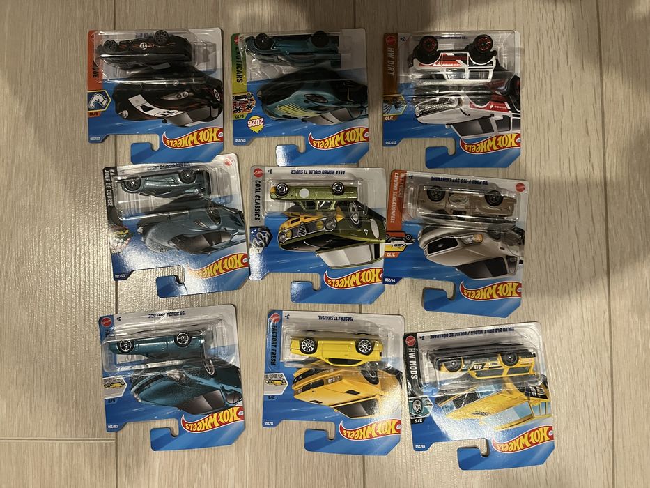 Hot wheels комплекти