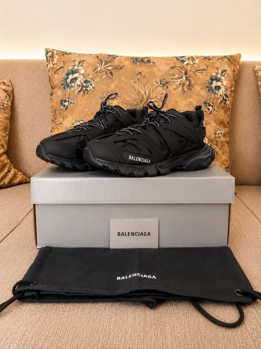 Balenciaga Track Black Edition