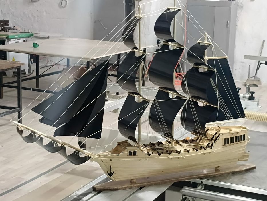 Корабль ручной работы