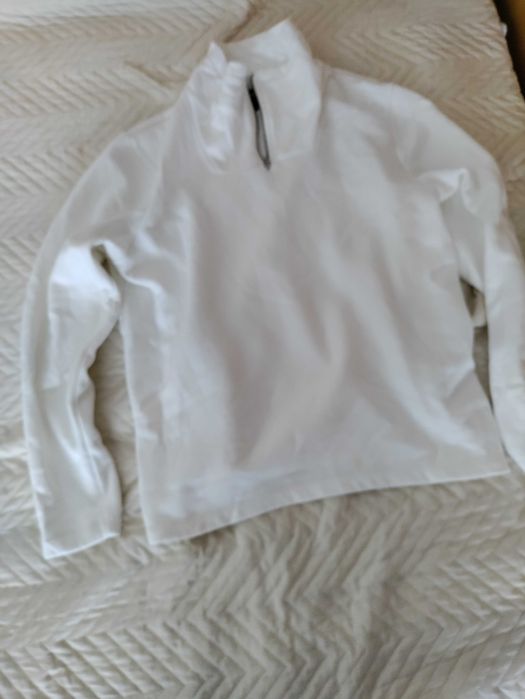 Бяла мъжка блуза