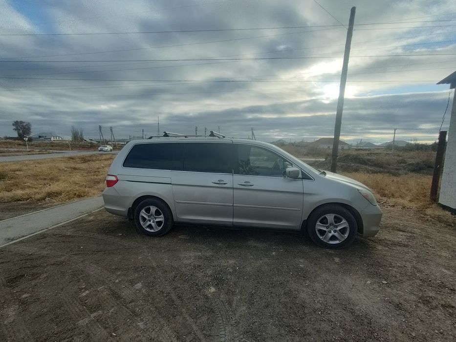 Тез арада сатылады Honda Odyssey