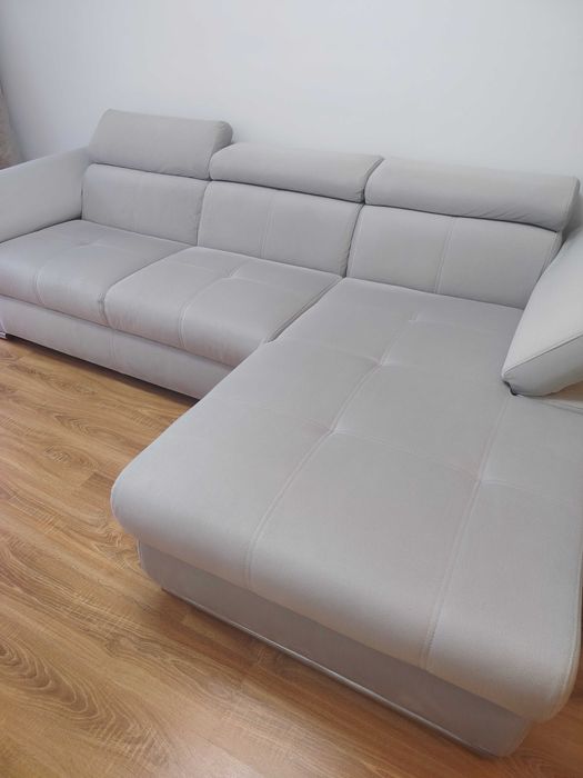 P. F. Vând coltar pat