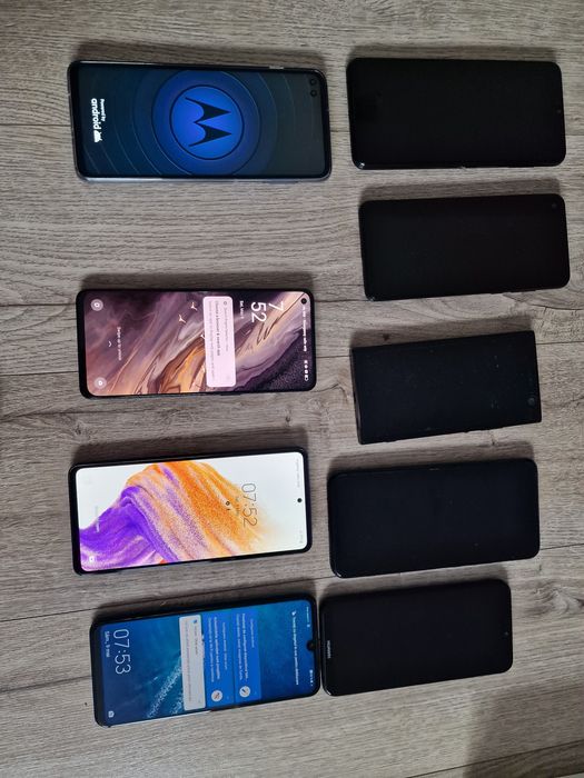 Lot de telefoane full box in stare foarte buna(unele sunt noi)