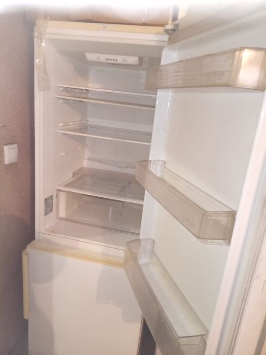 Продам холодильник