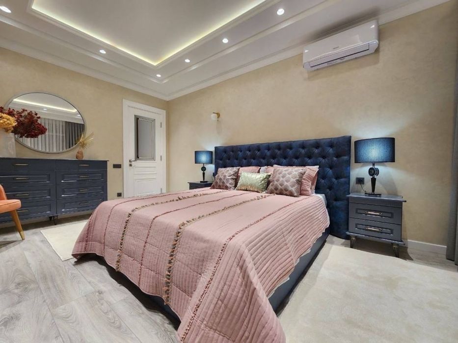 NRG-Ойбек! Сдается новая 3-х комнатная в элит комплексе!