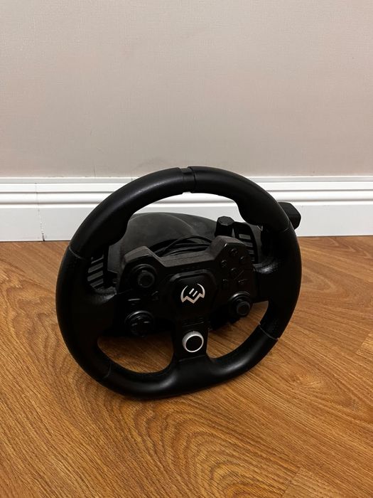 Игровой руль 270°, торг есть
