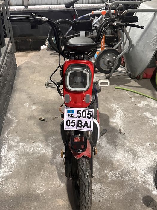 Продам сразу двойх синий 700ват красный 450ват