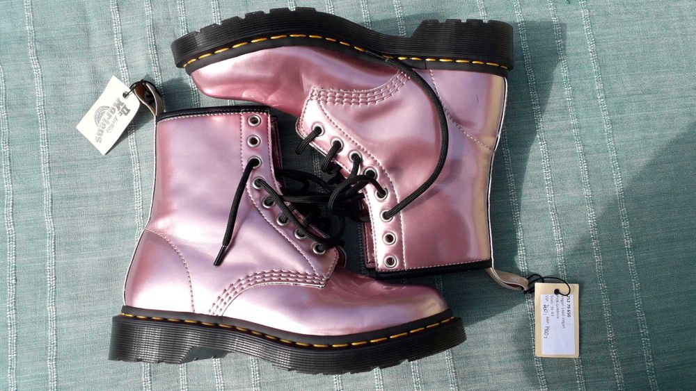 Ghete/Bocanci noi Dr Martens 1460 Vegan Pink Goldmix marimea 37