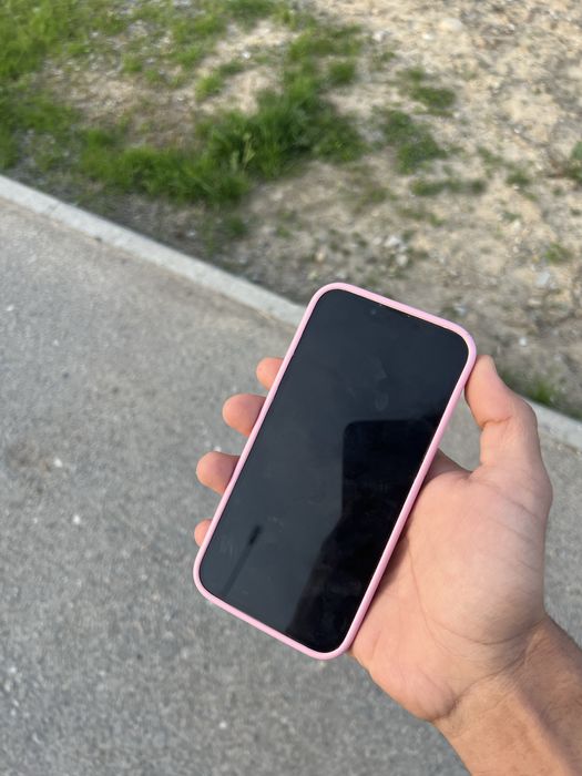 iPhone  13 128 гб срочно