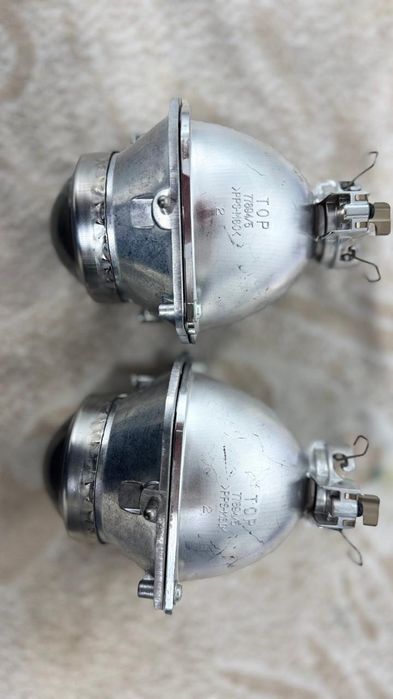 Блок ксенон. Линза   Лексус  RX 330  300.