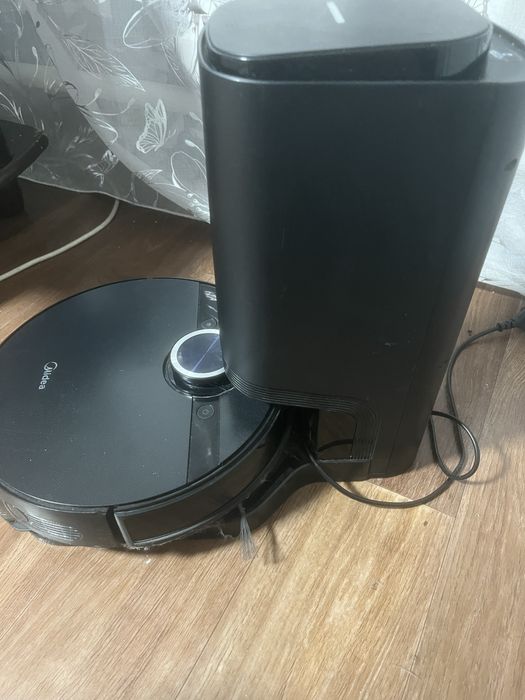 Продам робот пылесос !