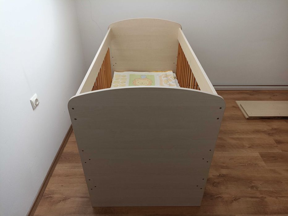 Бебешка кошара Arbor с чекмедже + матрак