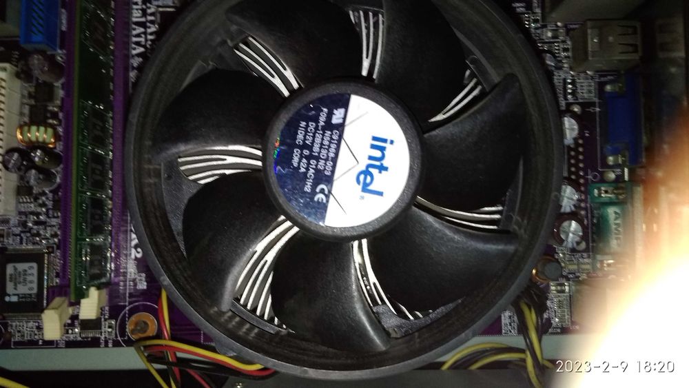 Продаю системный блок Intel Pentium 3