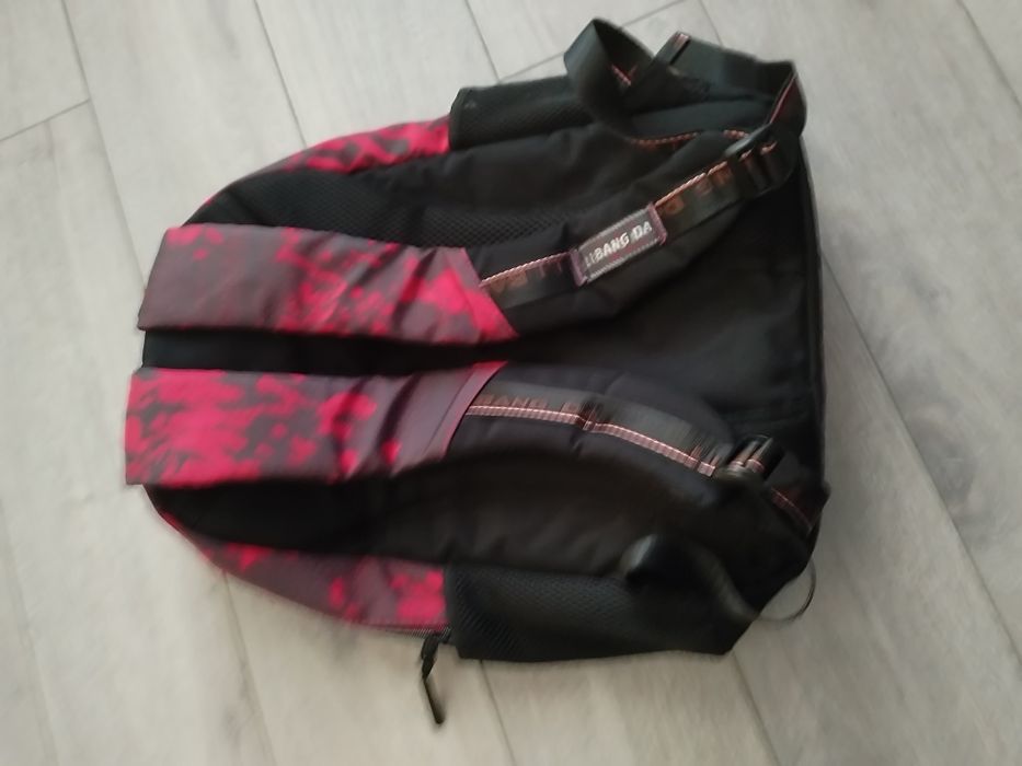 Rucsac pt fete rosu cu negru