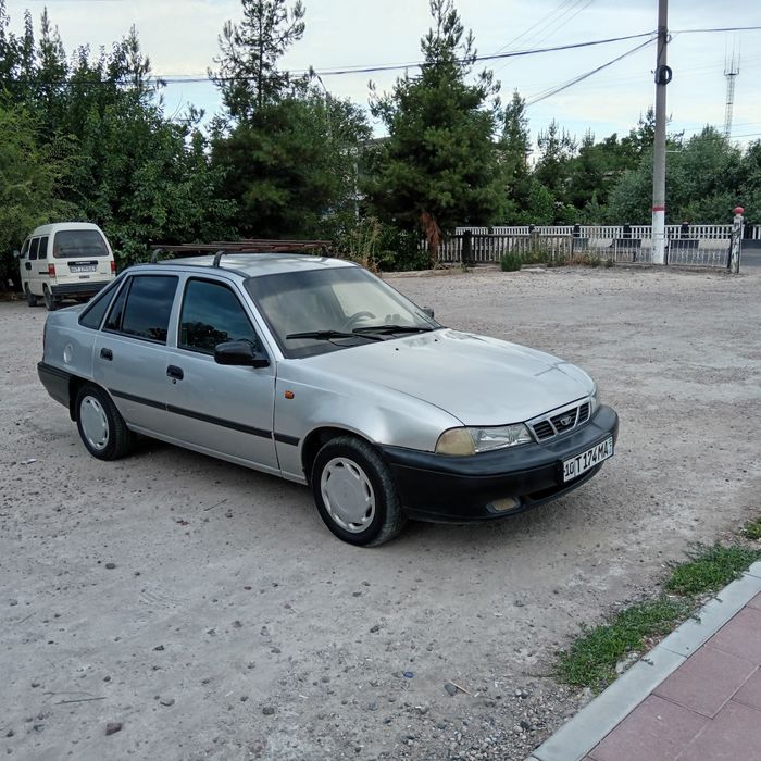 Nexia1 sotiladi holati yaxshi yurib turgan moshina