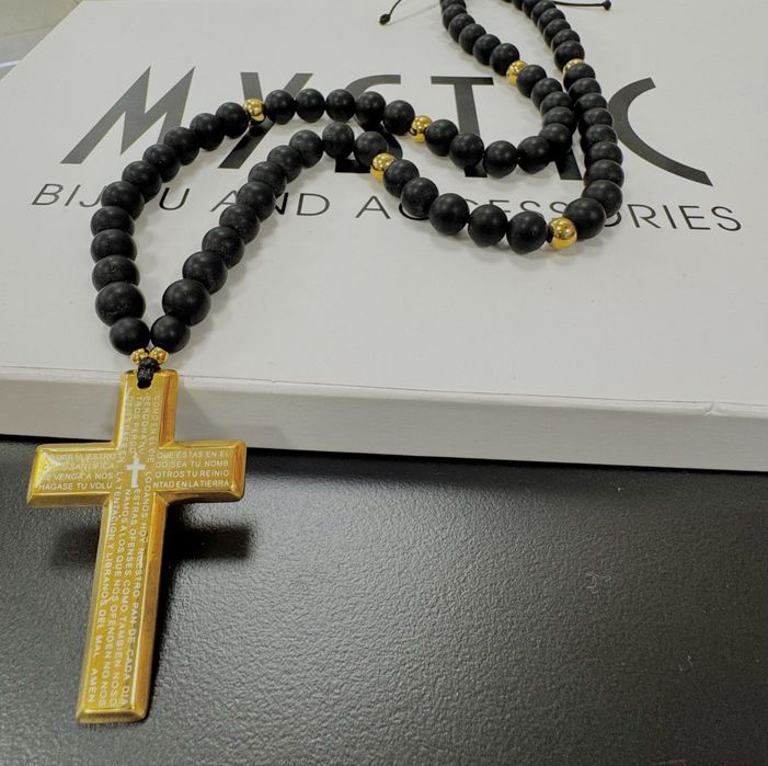 Мъжка броеница от естествени камъни