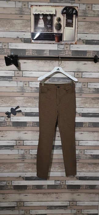 дамски панталон с висока талия S- (56)