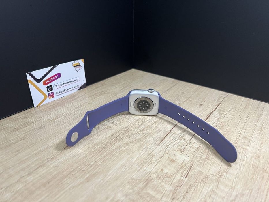 Apple Watch Seria 11 42mm Silver Second-Hand Foarte Bun 2 ani garanție