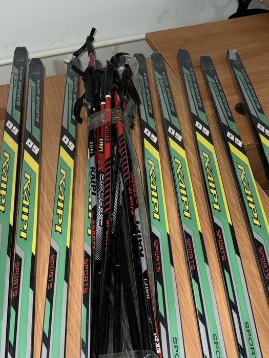 Продам беговые лыжи