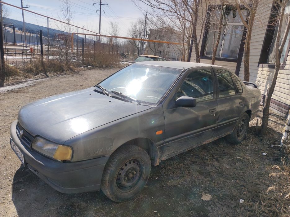 Nissan Primera p10
