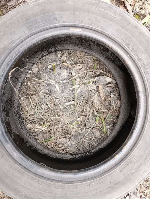 Шины б/у  2 баллона