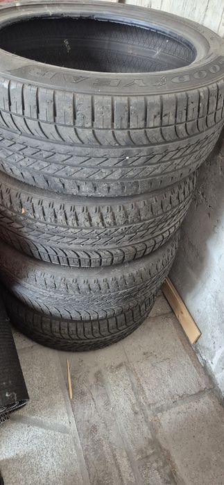 Продам 2 балона за 15000.