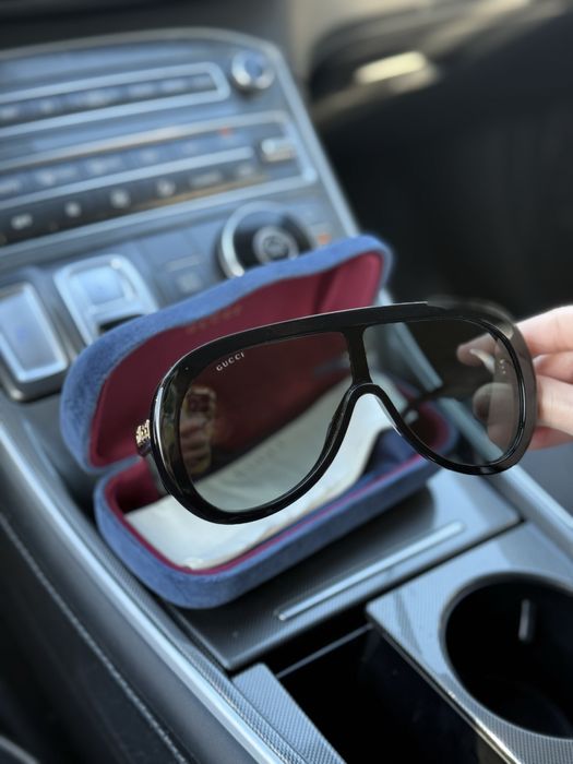 Очки Gucci, солнцезащитные