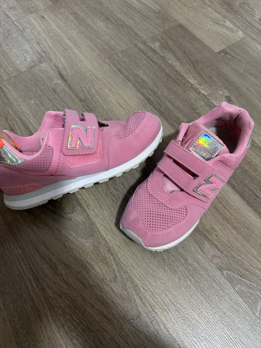 кроссовки на девочку