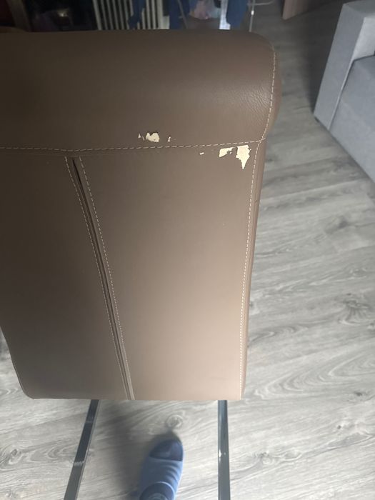 Vand 4 scaune .In Satu -Mare