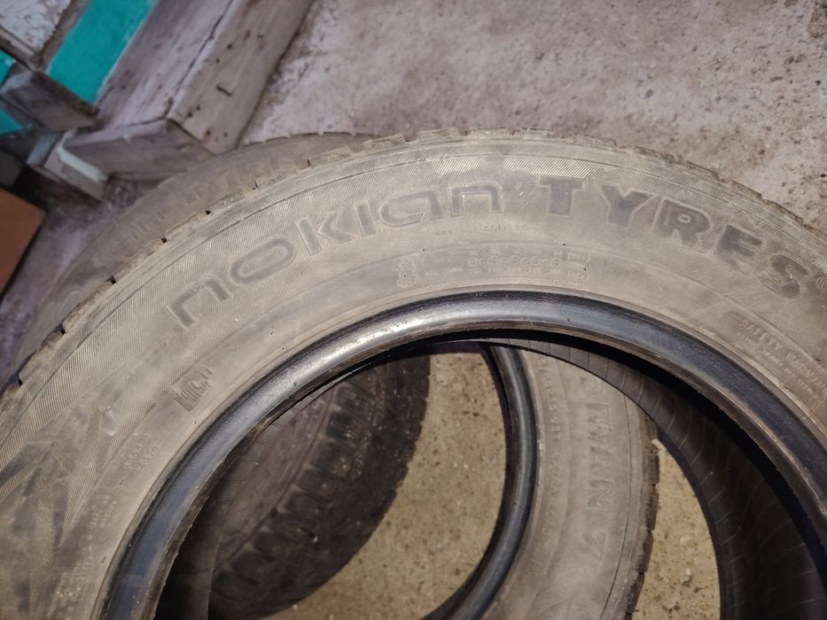 Продам шины зимние