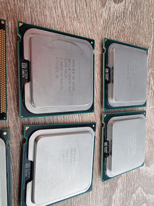 Lot 7 procesoare intel LGA775