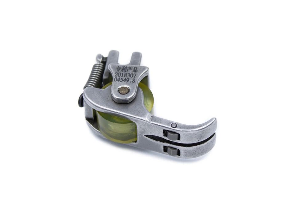 Лапки для бытовых и промышленных швейных машын .