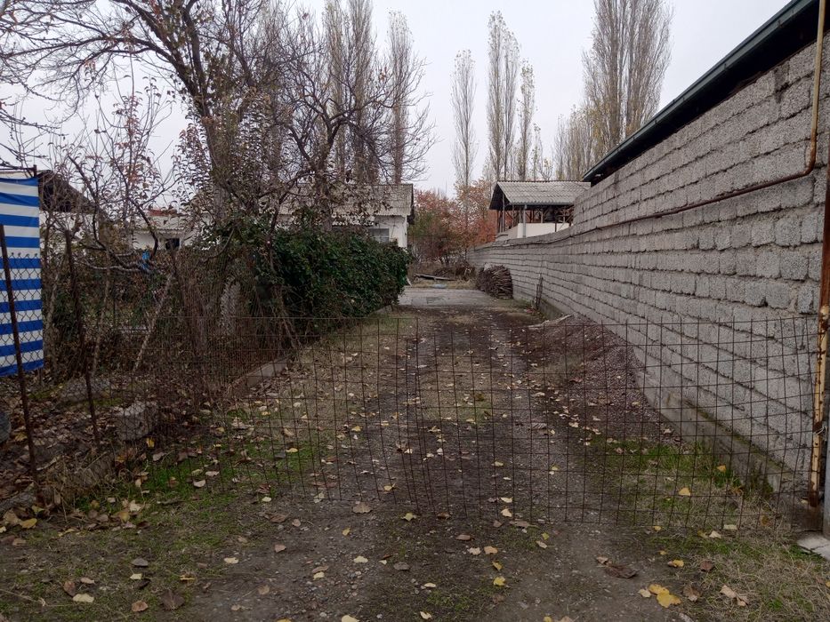 Уй сотилади 10 соток