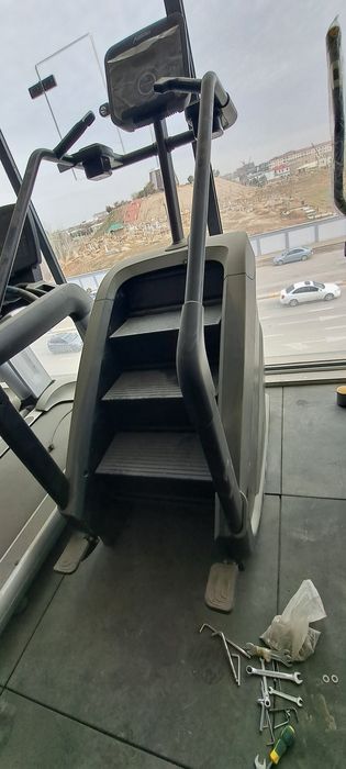 200kv zal uchun trenajerlar sotiladi gantel va blinlari ham bor