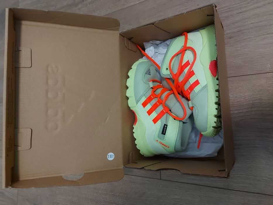 Adidas обувки 26 номер