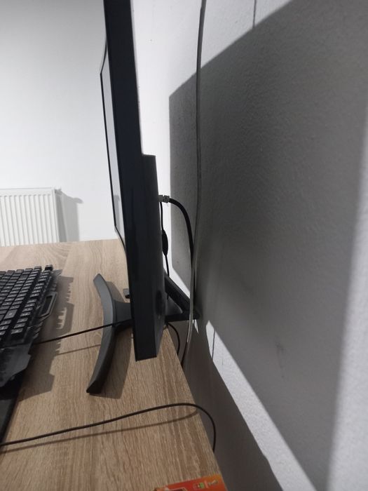 Monitor Samsung curbat 27” Full HD – S27E500C – stare foarte bună