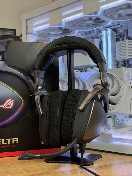 Игровый наушники ASUS ROG Delta