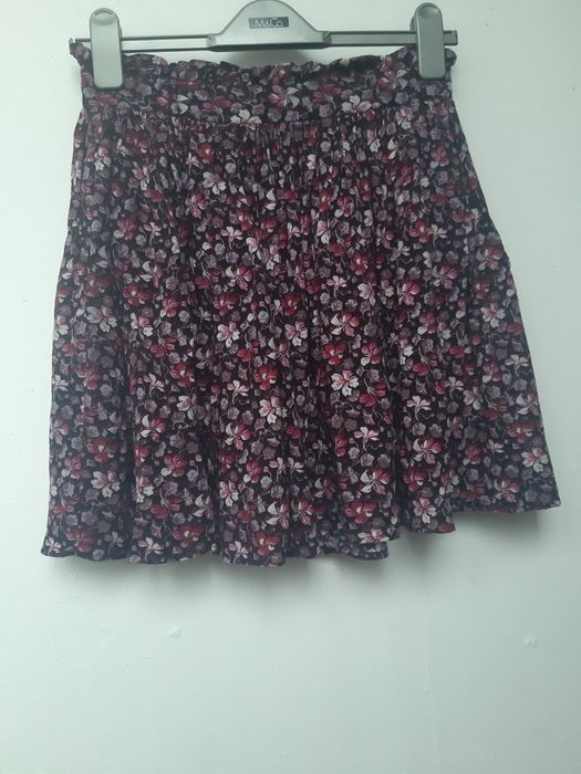 Orice fusta dama XS 70lei