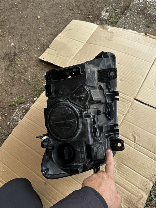 Far stânga bixenon bmw x3.f25.