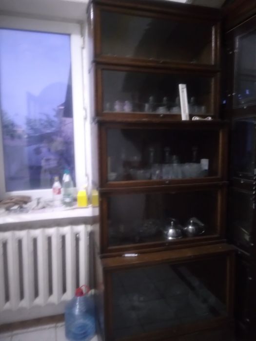 Шкаф антикварный, дерево,